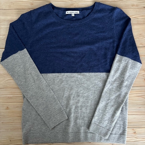 The Cashmere Project 100% Cashmere Colorblock Sweater Navy/Gray – Size Large - Picture 3 of 5